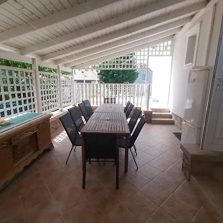 Zétény Vendégház Affittacamere *